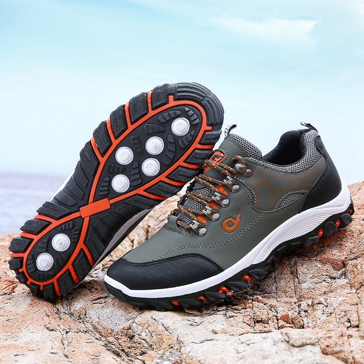 Men's Plus Size Non-Slip Travel Shoes Outdoor Adventure Camping Hiking Non-Slip Shoes